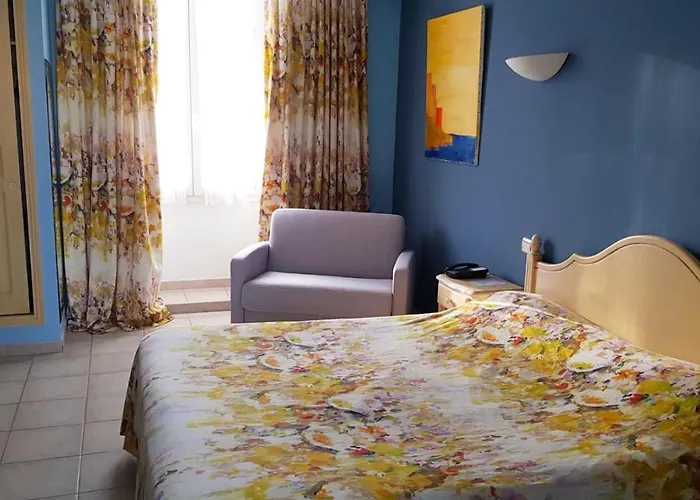 Les Palmiers Hotel 3*